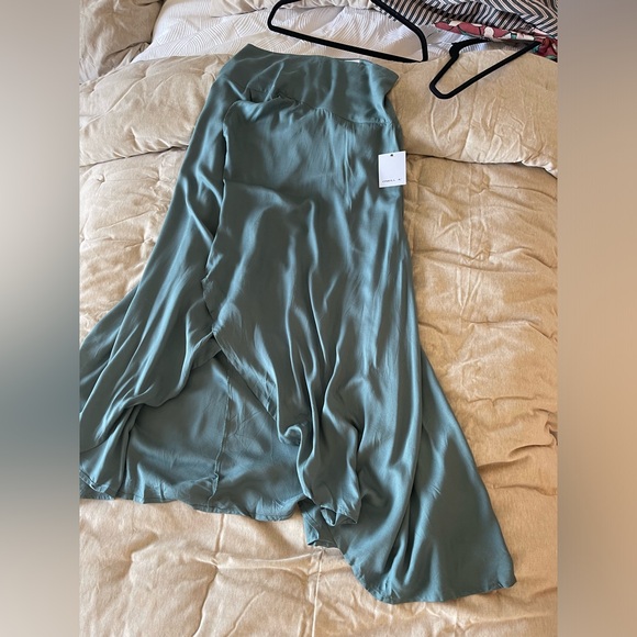O'Neill Ambrosio High-Low Maxi Skirt MEDIUM  Dark Sage Green - Picture 2 of 10